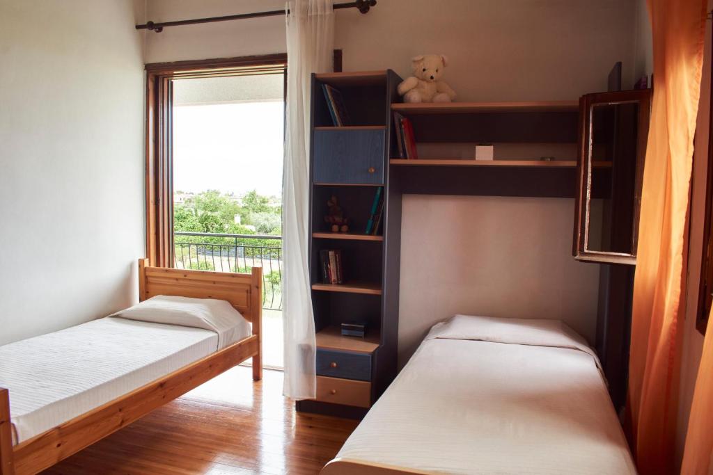 Twin bedroom